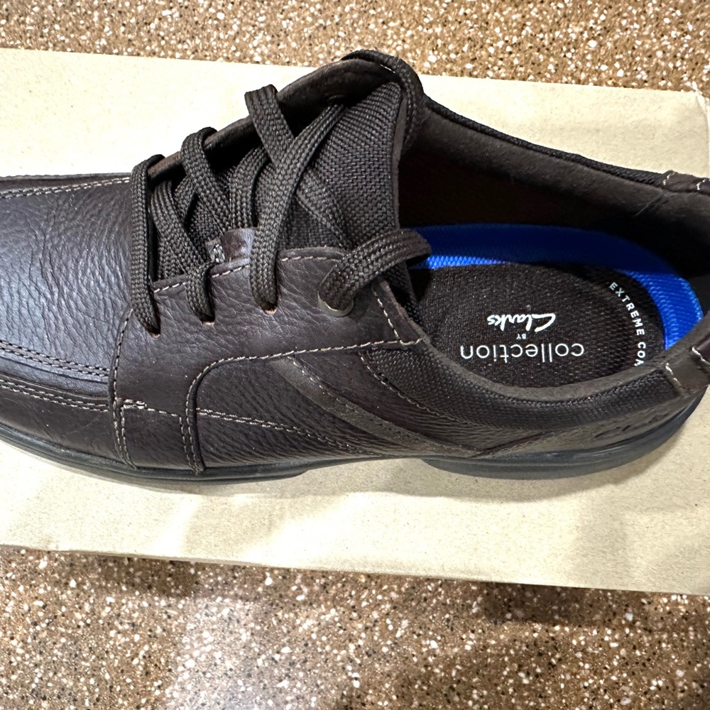 Clarks - Picture 4 of 5
